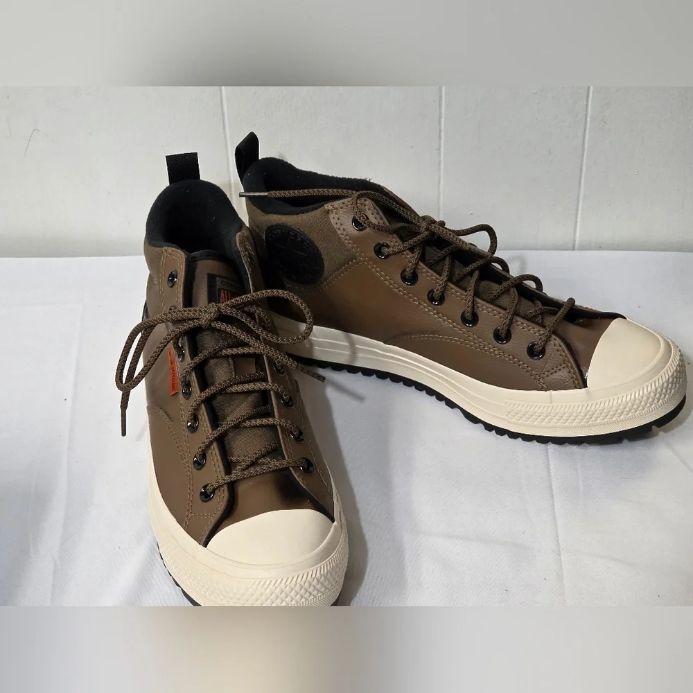 Converse Chuck Taylor All Star Malden Street Boots Mens Size 10 Womens Size 12